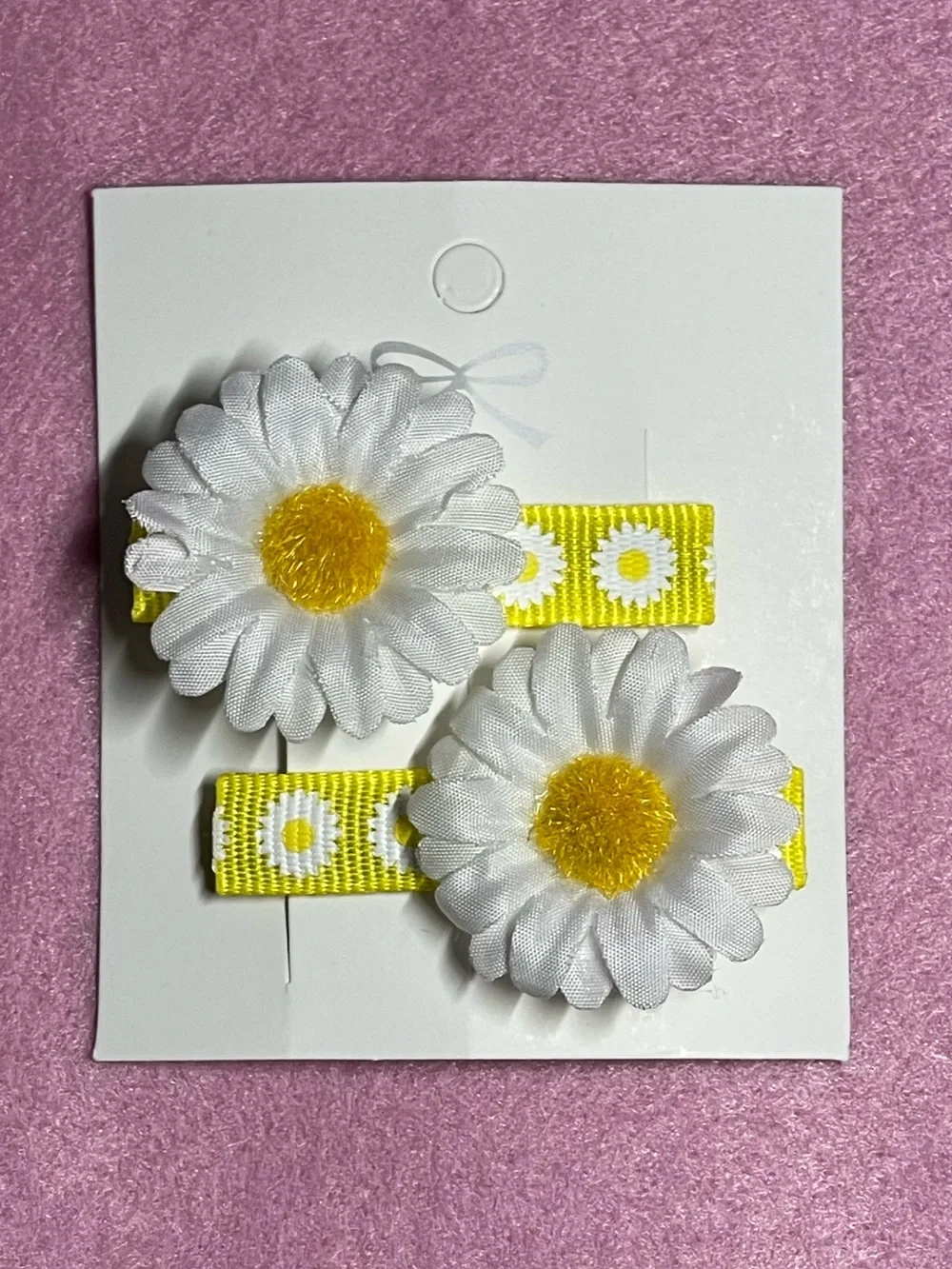 2 listings for $15 Handmade White Daisy Hair Clips on yellow